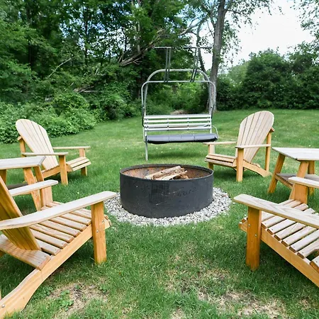 1820 House - Vt Charm + Modern Comforts + Hot Tub Stowe Exterior foto