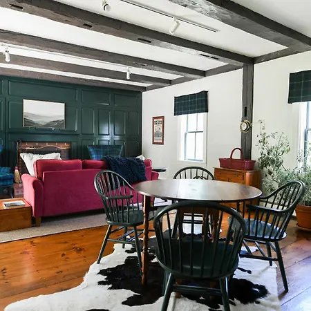 1820 House - Vt Charm + Modern Comforts + Hot Tub Stowe Exterior foto