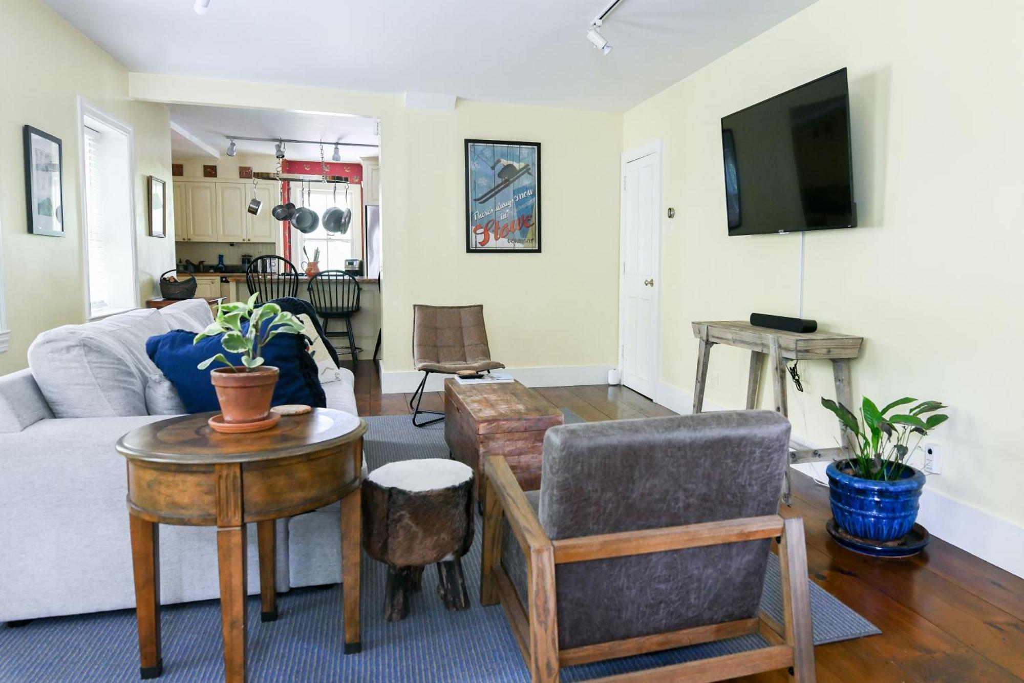 1820 House - Vt Charm + Modern Comforts + Hot Tub Villa